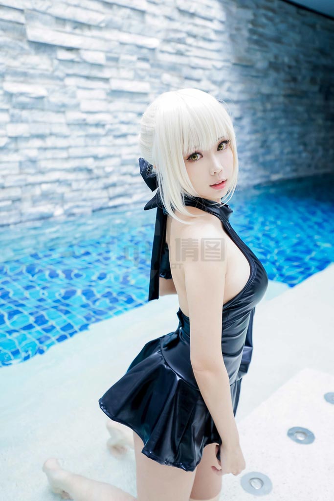 Coser@ElyEE子 Vol.37 黑皮泳裙-倩图社