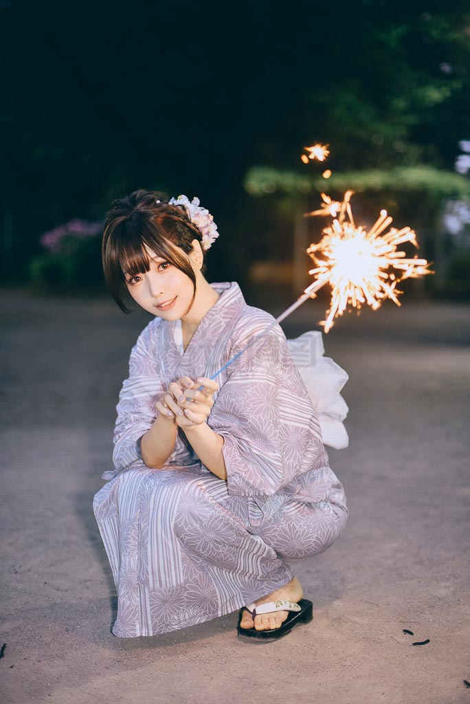 Coser@ElyEE子 Vol.80 Yukata&自拍-倩图社