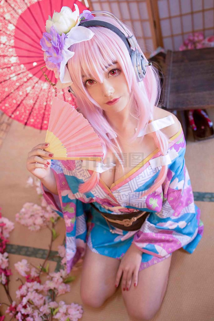 Coser@蜜汁猫裘 Vol.19 索尼子和服-倩图社
