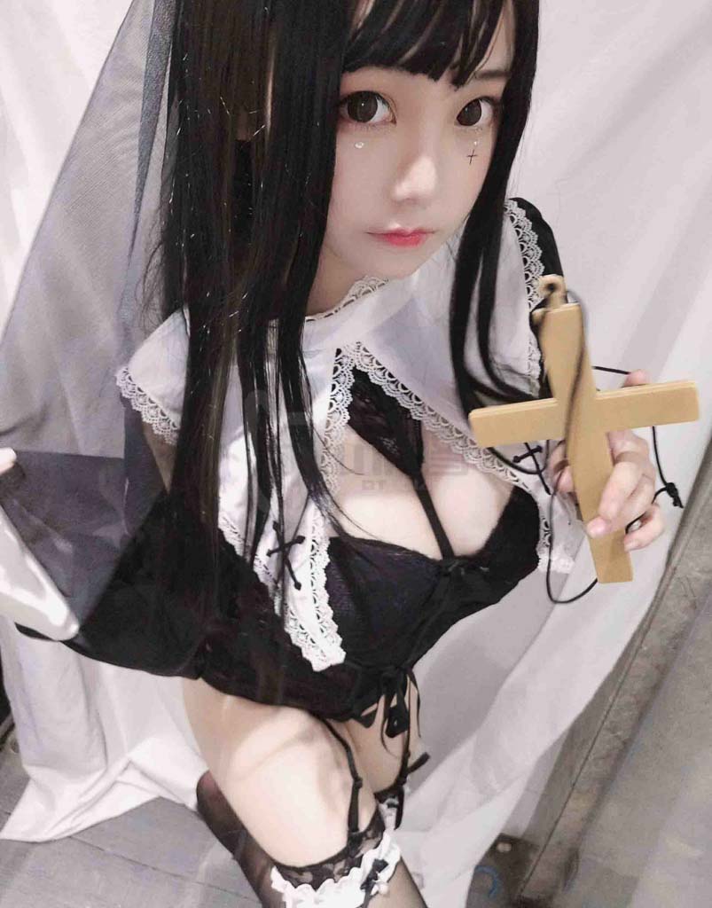 Coser@蜜汁猫裘 Vol.6 修女-倩图社