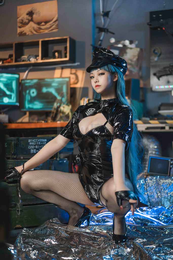 Coser@蜜汁猫裘 Vol.60 胶衣女警-倩图社