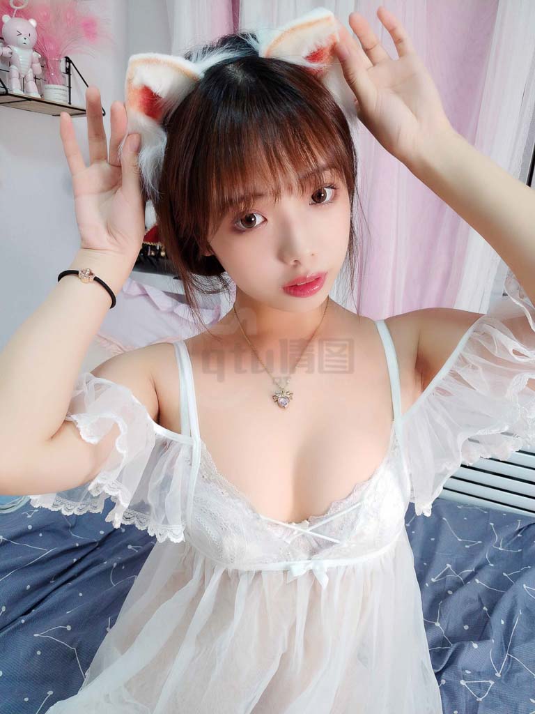 Coser@雯妹不讲道理 Vol.3 1号本 白猫-倩图社