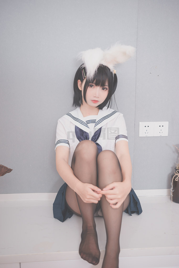 Coser@面饼仙儿 Vol.53 面饼兔耳jk-倩图社