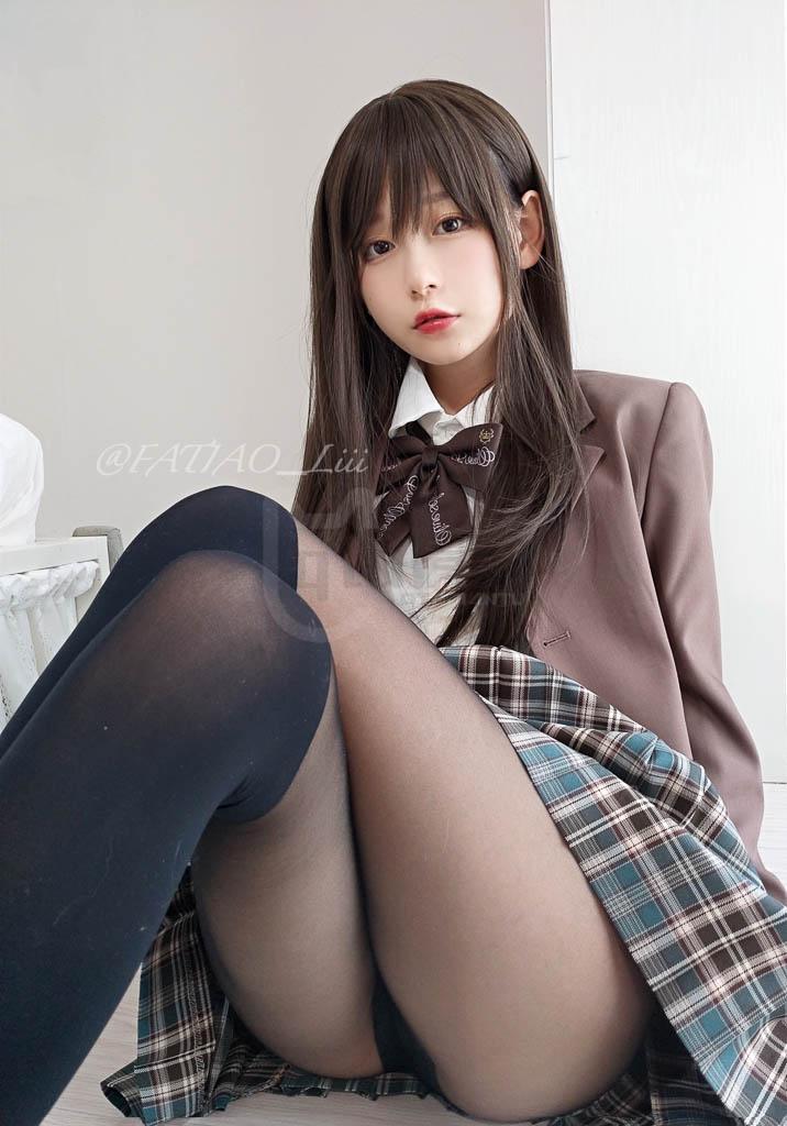 Coser@迷之呆梨 Vol.100 春の制服-倩图社