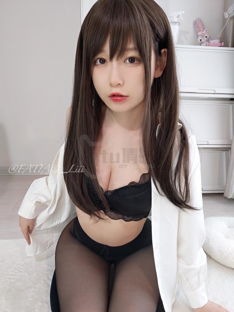Coser@迷之呆梨 Vol.102 先輩、何見てん？-倩图社