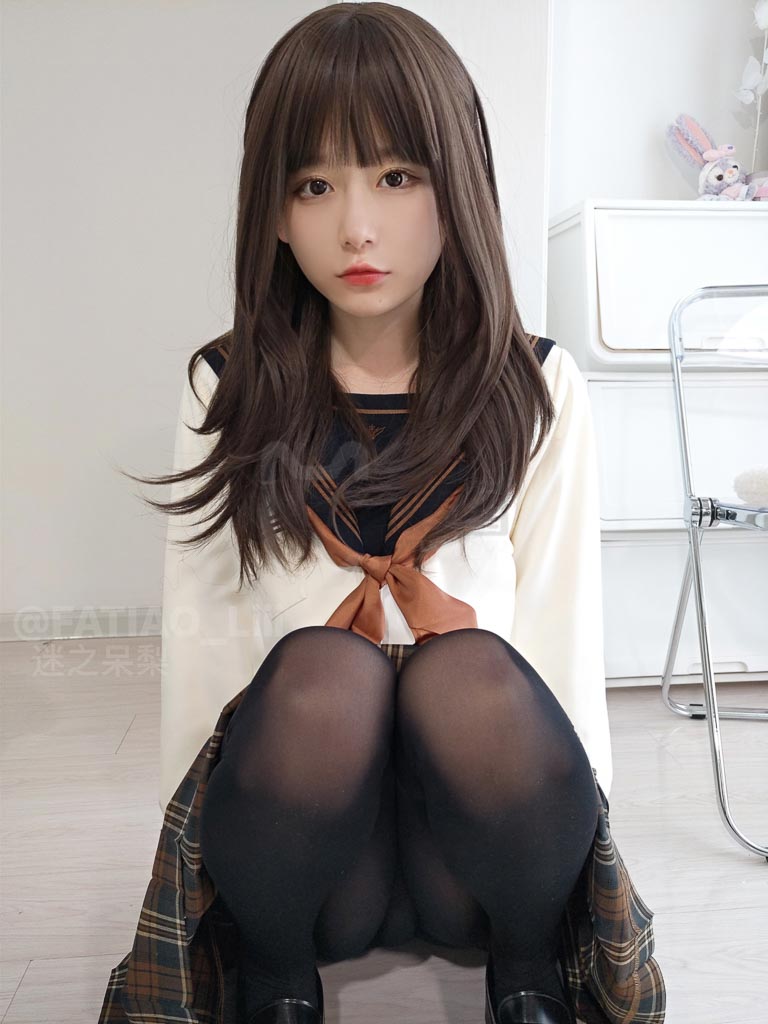 Coser@迷之呆梨 Vol.83 黑丝jk-倩图社