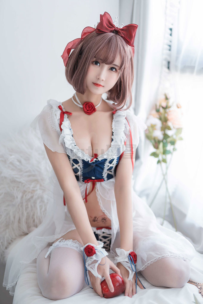 Coser@三度 Vol.48 白雪姬&自拍-倩图社